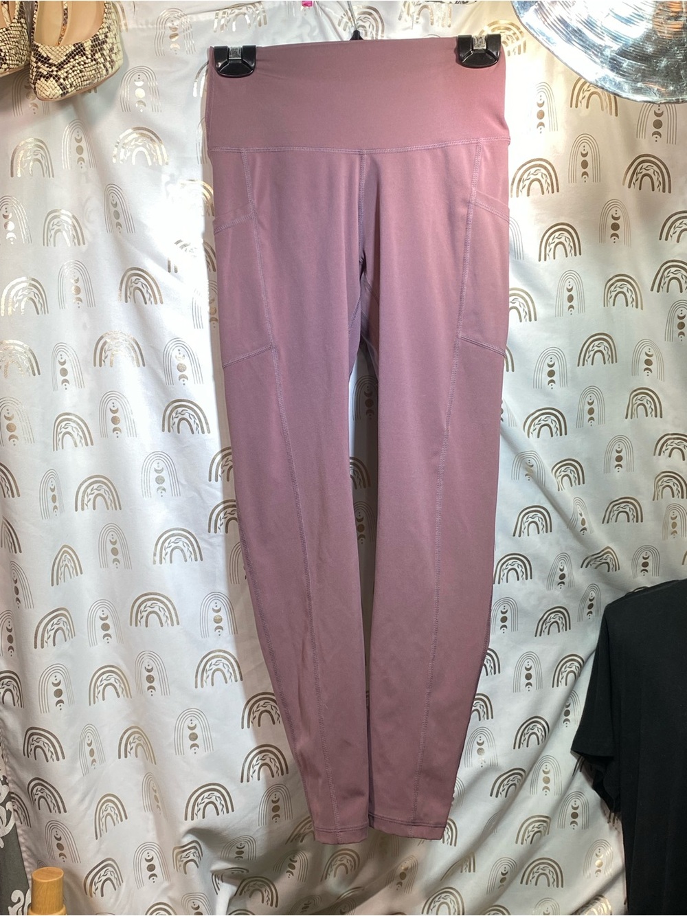 High-Waist Mauve Active Leggings with Side Pockets